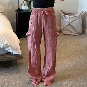 Cute canvas pants w/ cargo pockets